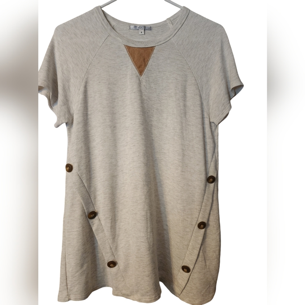Nouvida T-Shirt with Button Details